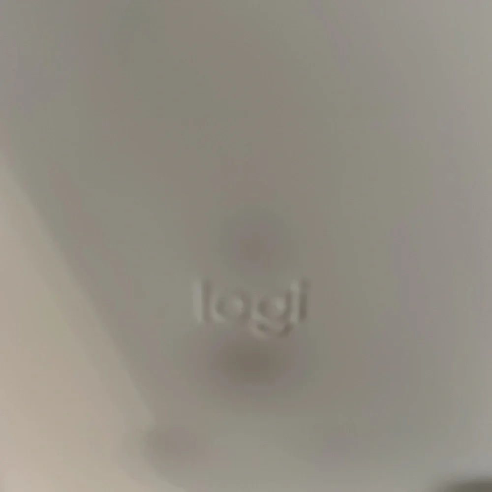 Logi Wireless Charger Stand